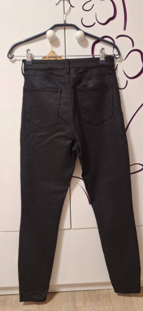Spodnie woskowane Mango r. 38