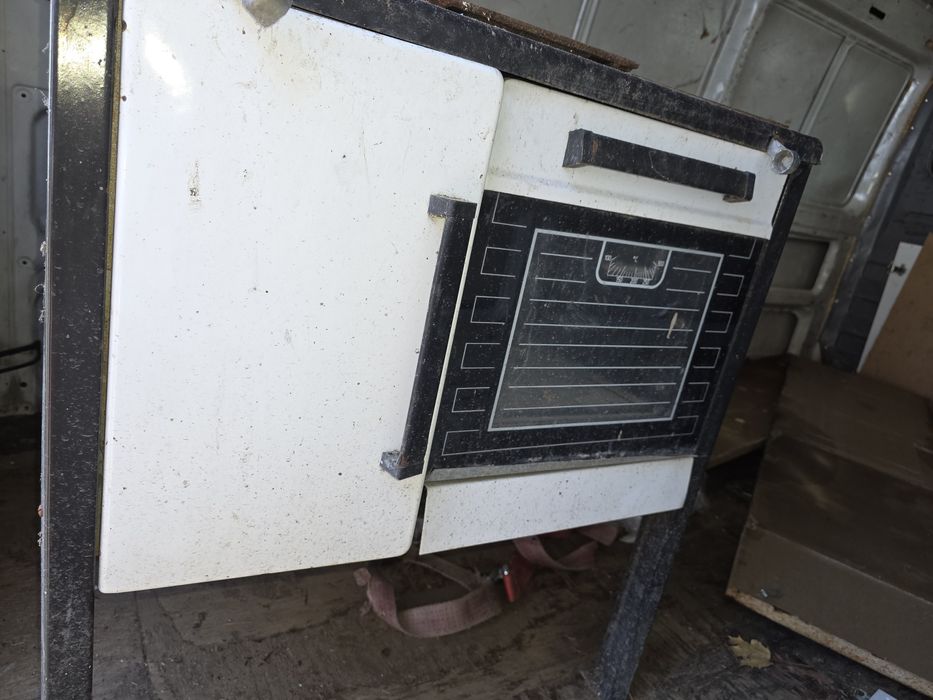 Piec kuchenny  z piekarnikiem