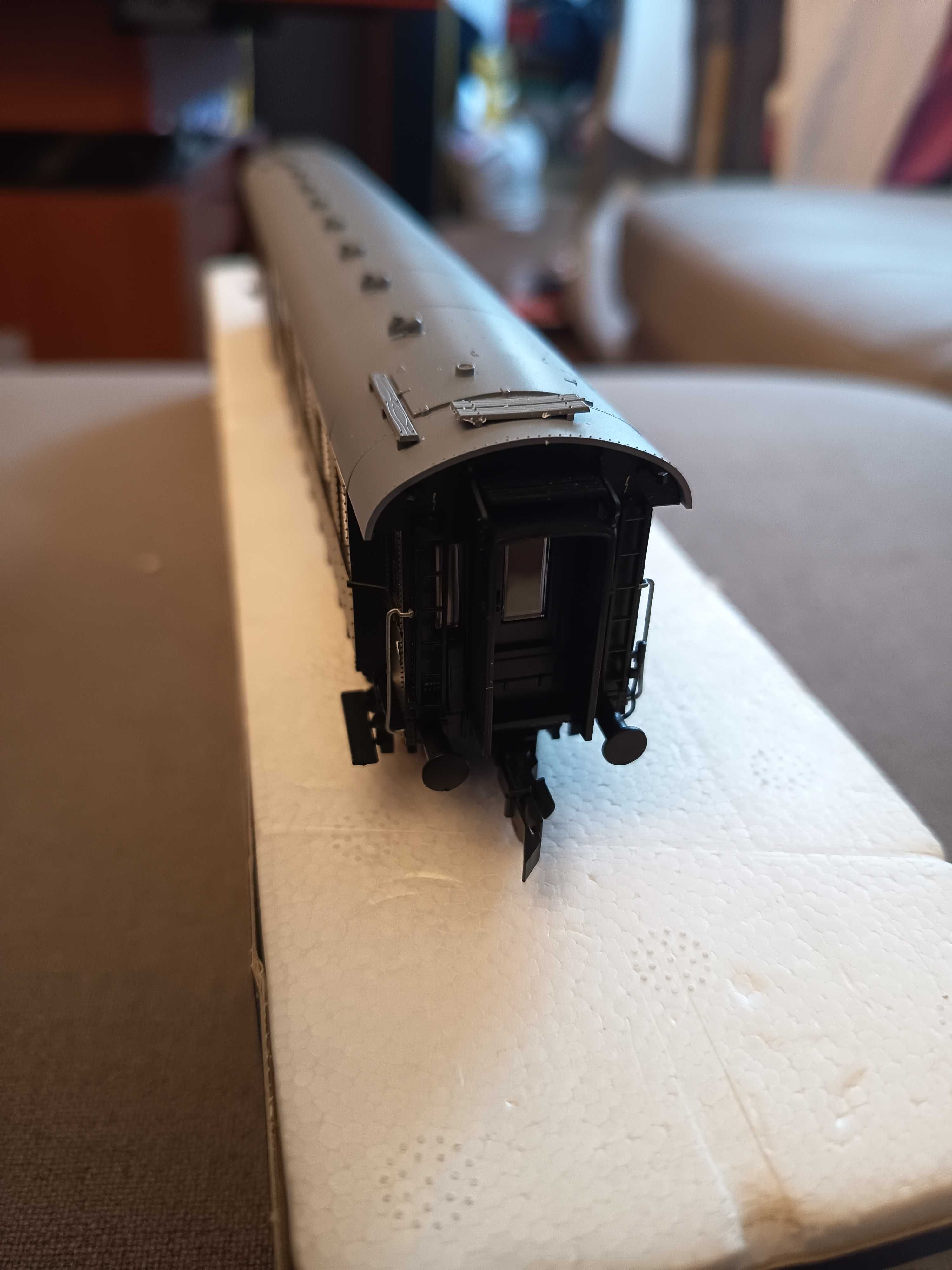 Roco 45845 Wagon osobowy 1 kl