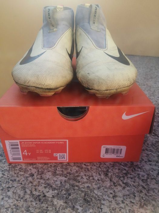 2 pares chuteiras nike