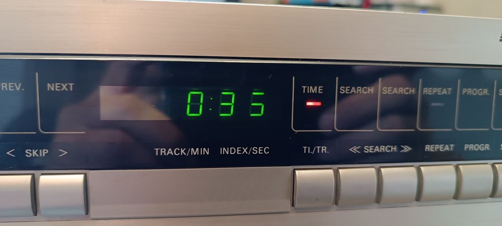 CD Diora, MacWatts 0422, 0421, Dyskofonu 042 Unitra, wyświetlacz LED.