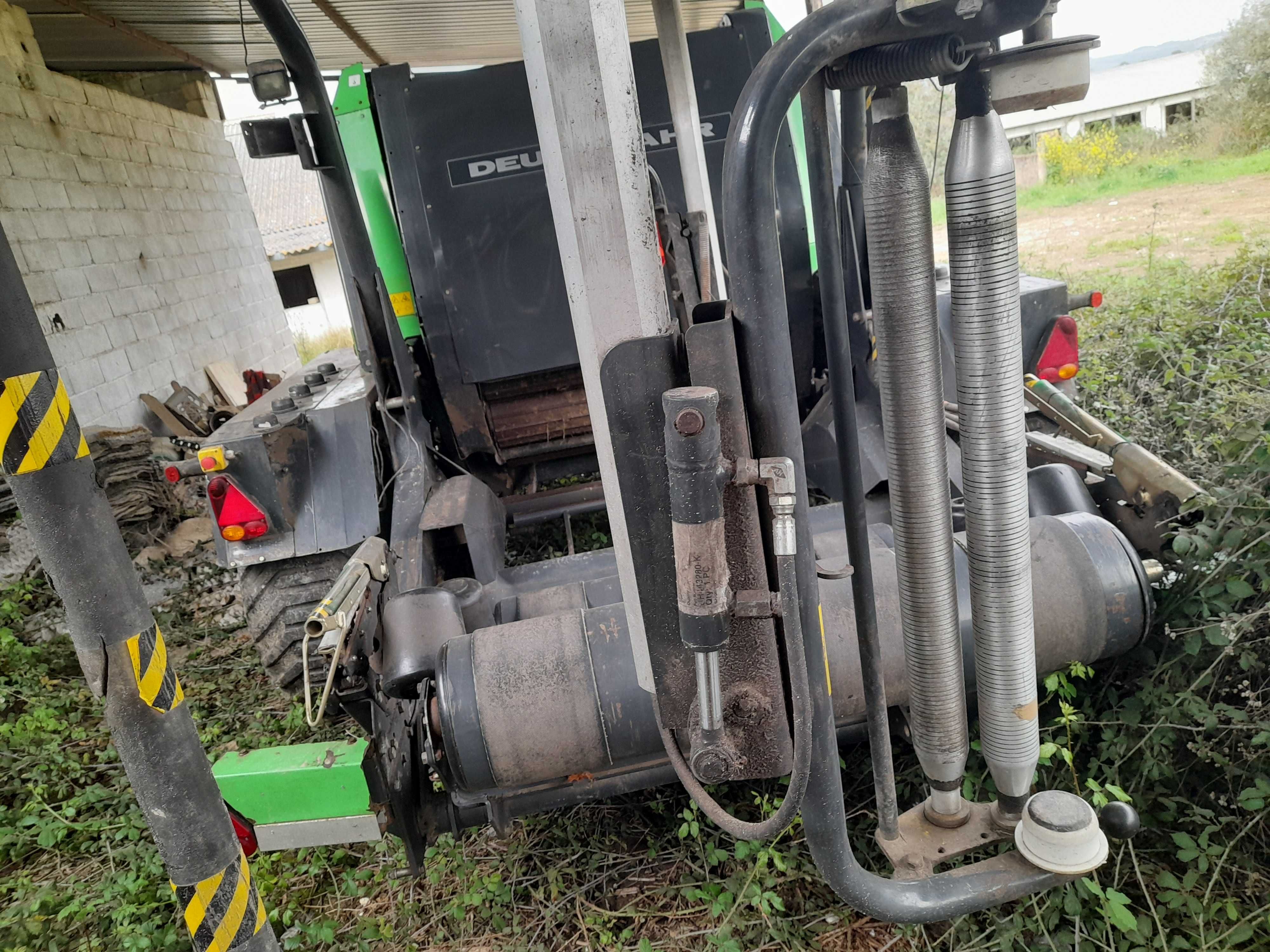 Enfardadeira Rolos Combinada Deutz-fahr 235