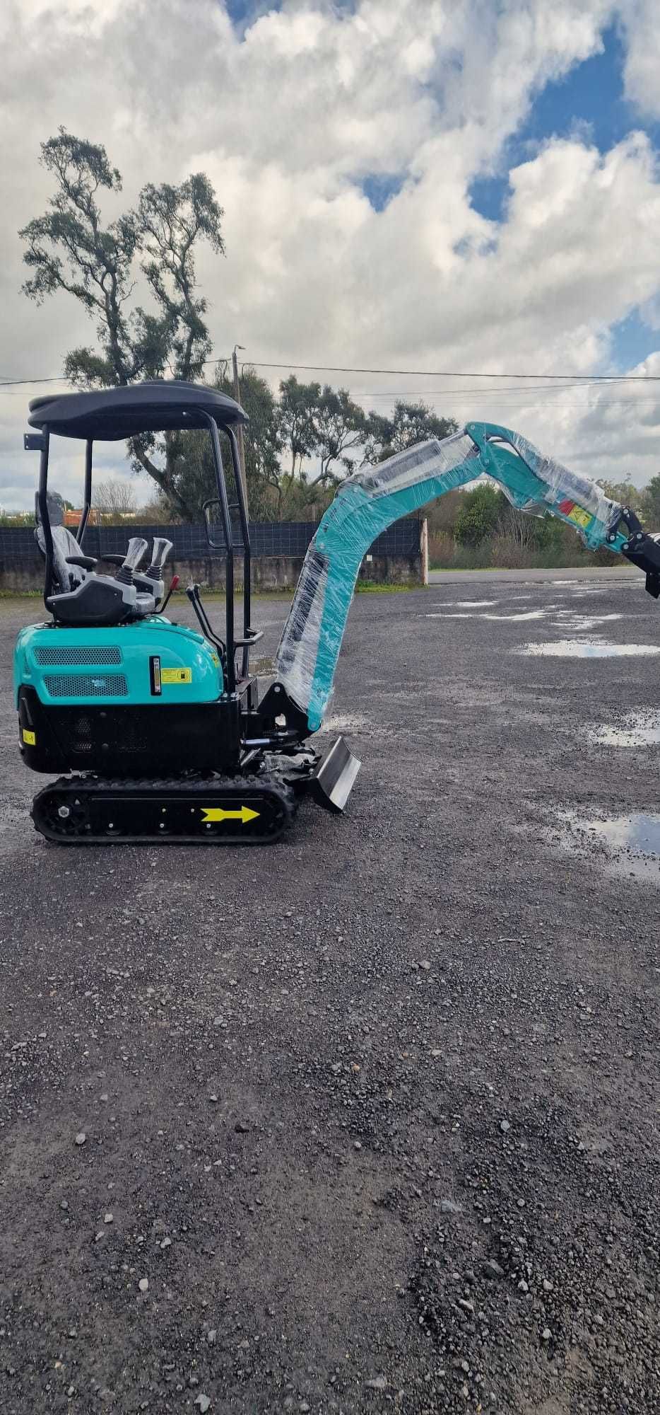 Mini Giratória 2 Ton
