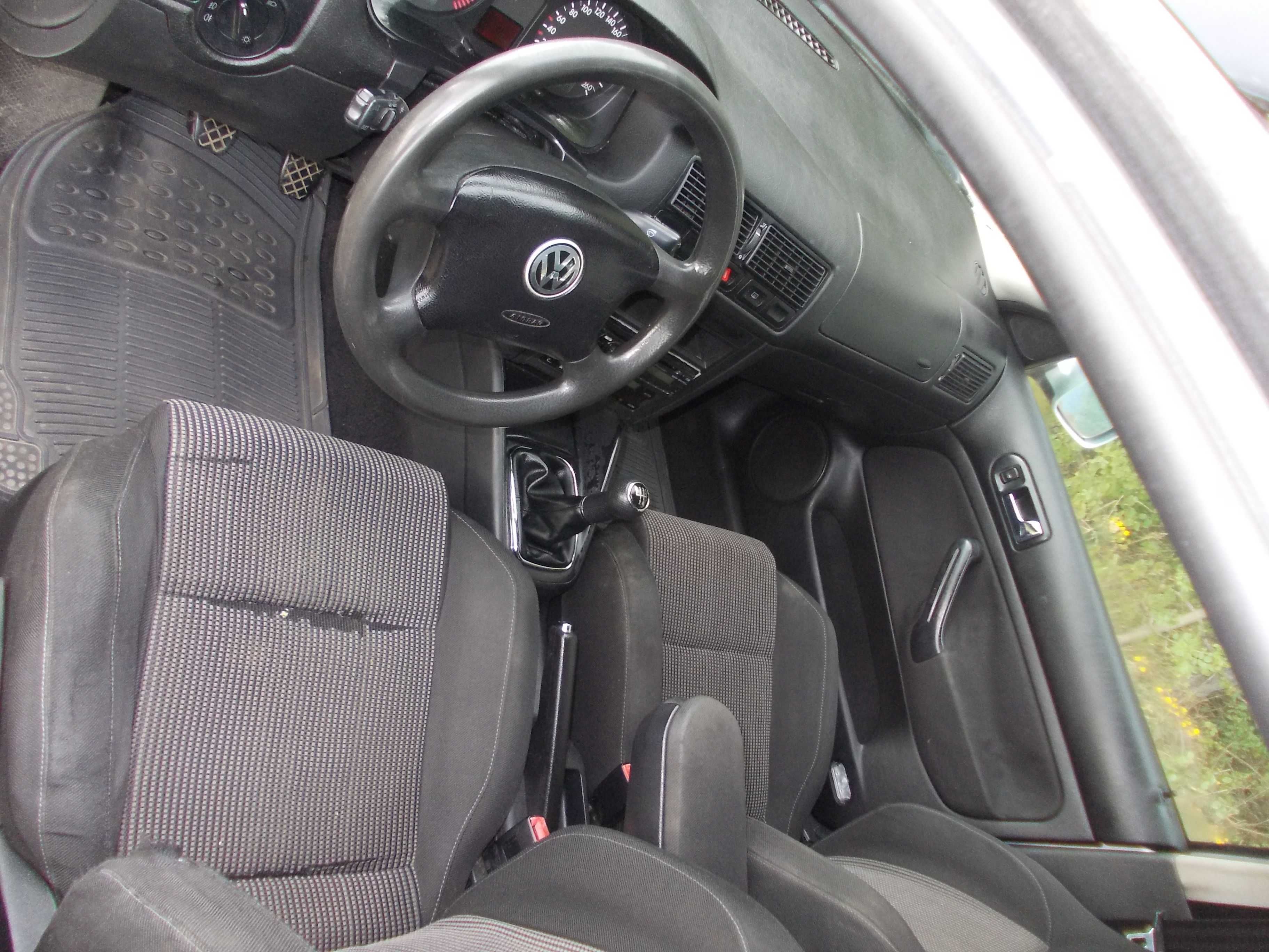 VW Golf  1.9 TDI