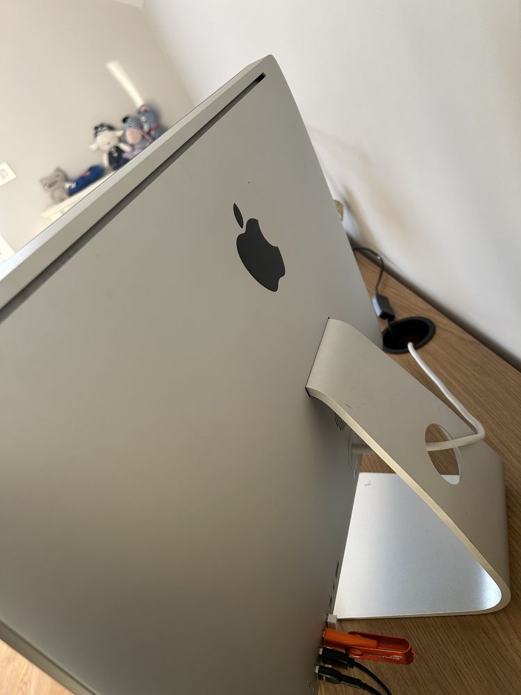 Komputer iMac apple 2011 high sierra intel i5 512 MB idealny komputer