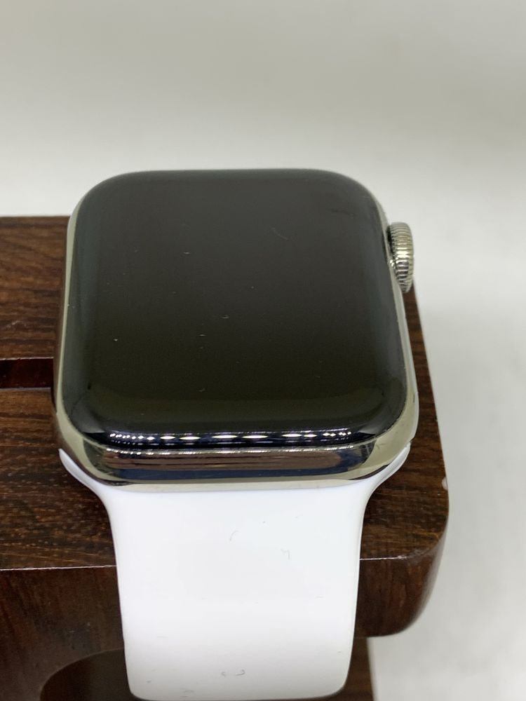 Оригінальні apple watch series 5 40 mm stainless steel