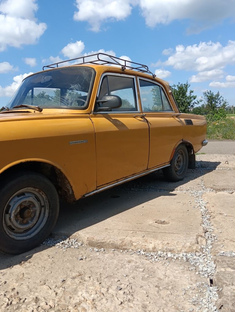 Продам АЗЛК- 2140.