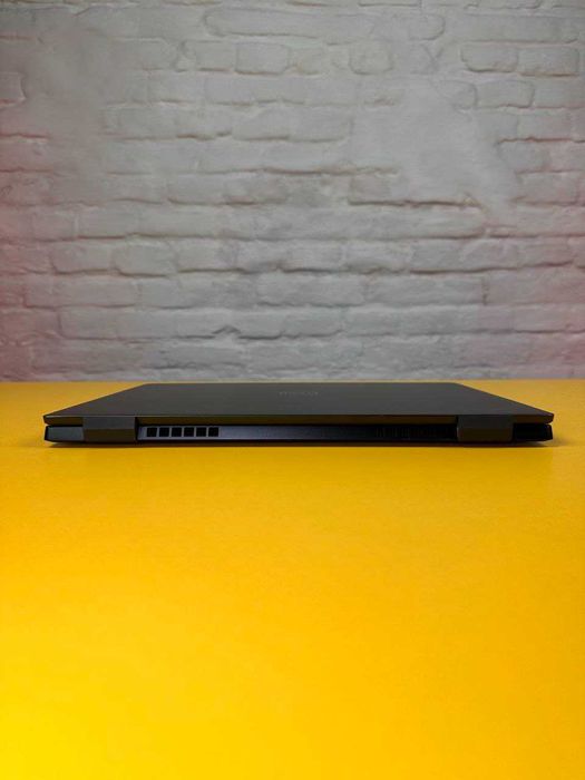 Ноутбук Dell Vostro 7620/16" FullHD IPS/i7-12700H/16GB/1TB/RTX3050Ti