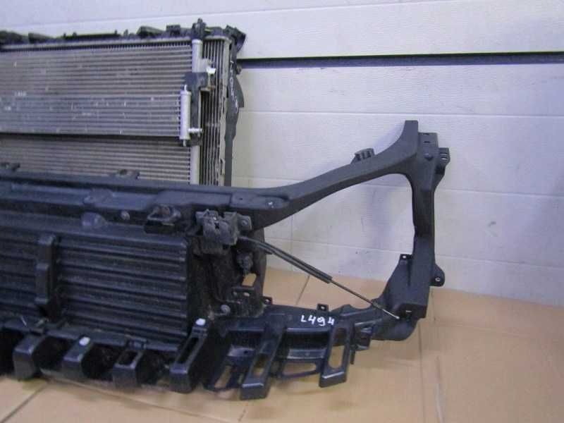 Range Rover Sport L494 Передня панель, телевізор