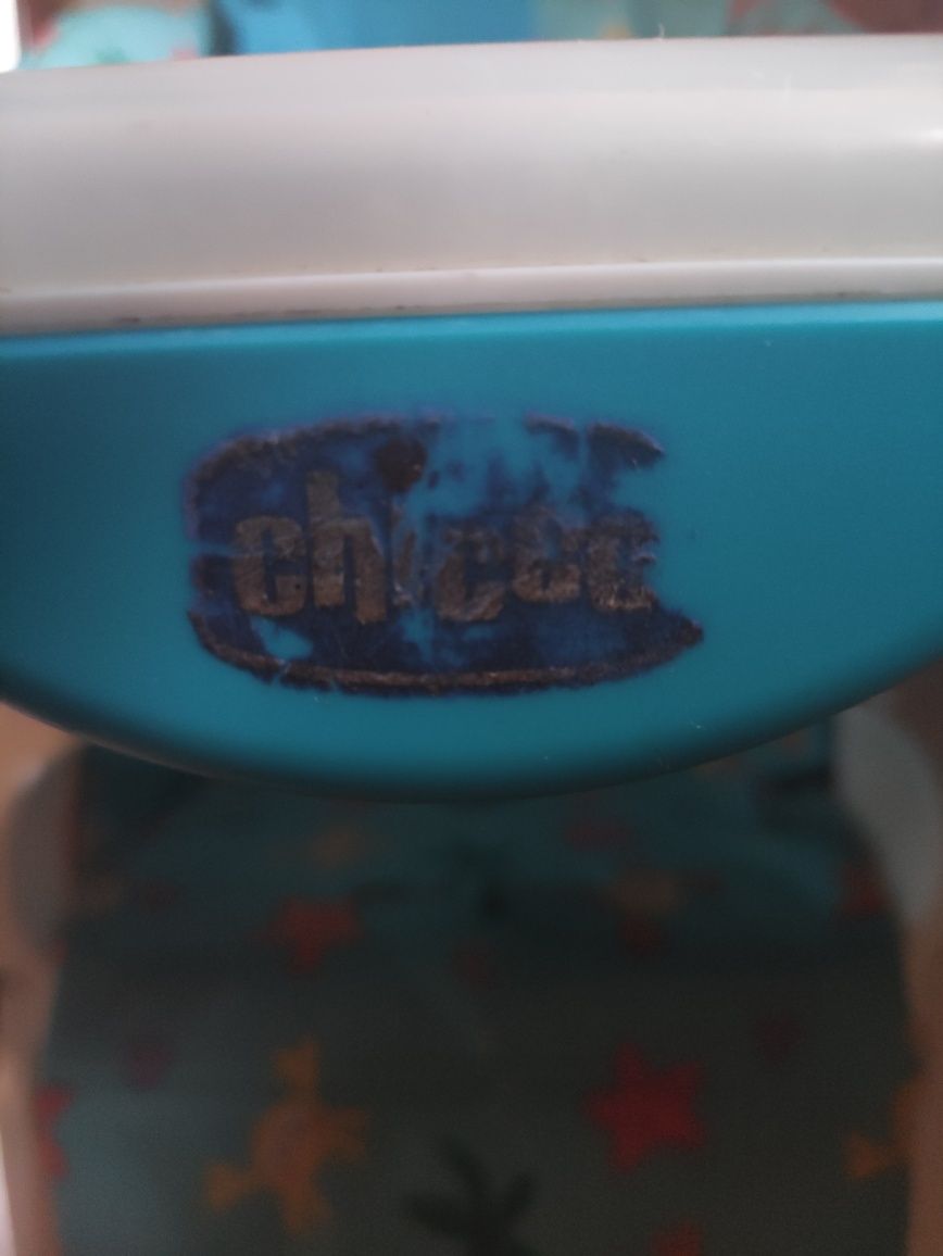 Продам крісло для годування Chicco