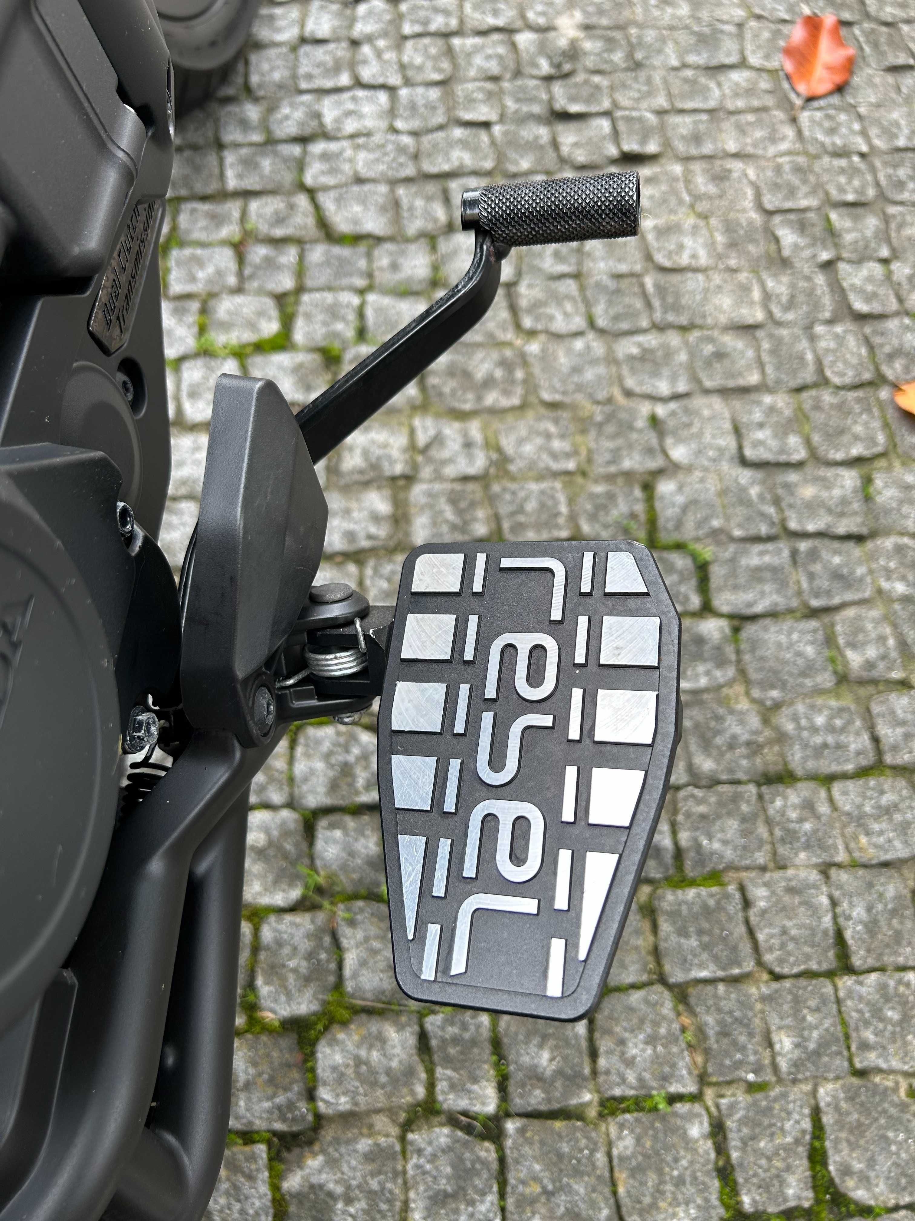 Honda CMX1100 Rebel DCT
