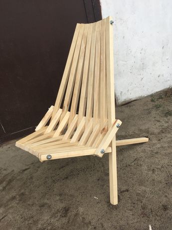 Крісло-шезлонг для відпочинку або дачі