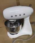 Robot planetarny Smeg SMF03