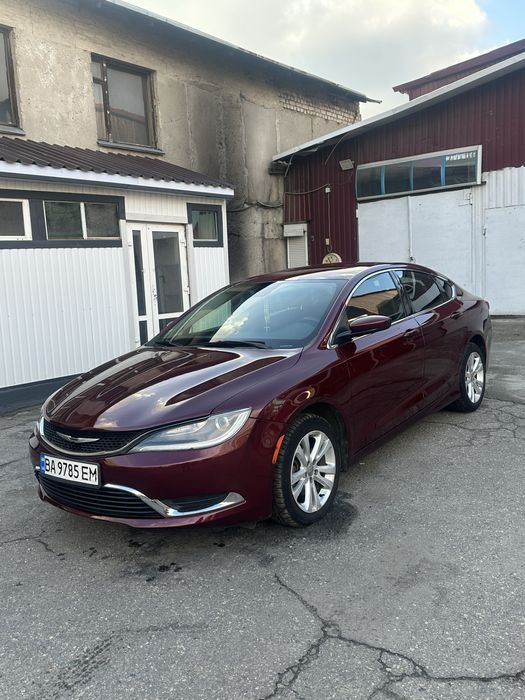 Продам Chrysler 200c 2.4
