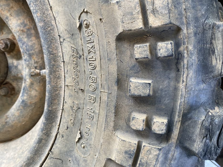 Уаз 469 на ходу нива ,шини болотяні цікавить обмін на квадроци