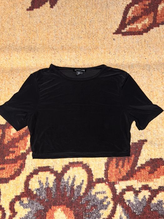 Топ черный мягкий и хорошо тянеться