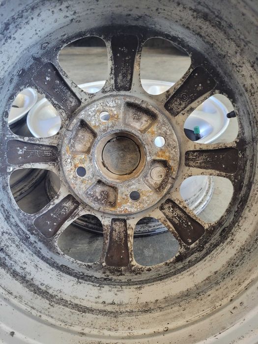 felgi volvo r 15 aluminiowe