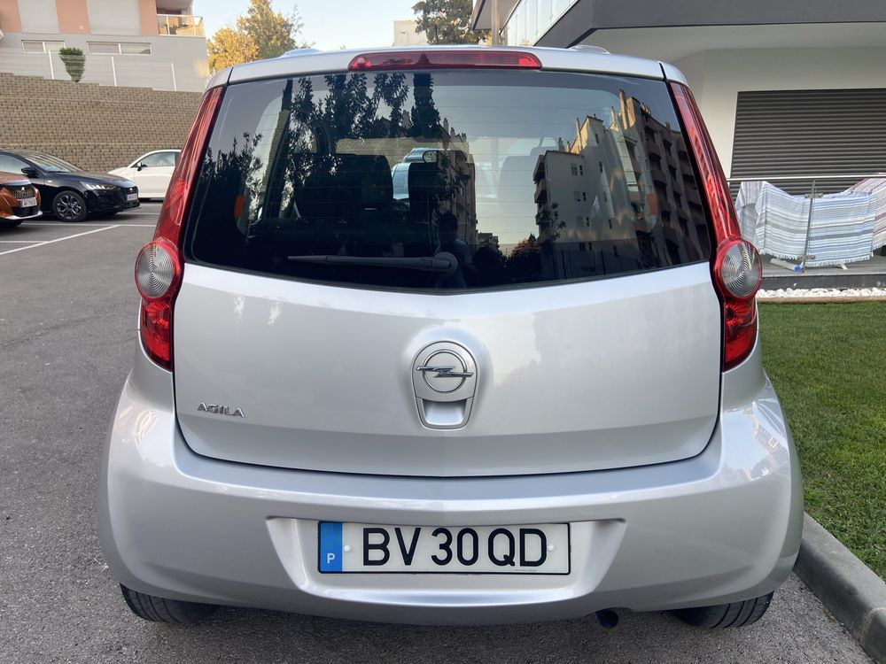 Opel Agila 1.2 • 86 cv • AC • 125 mil km • Multimidia • Camera de Ré