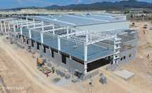 Terreno industrial para construção 2 640 m2 em 2 pisos