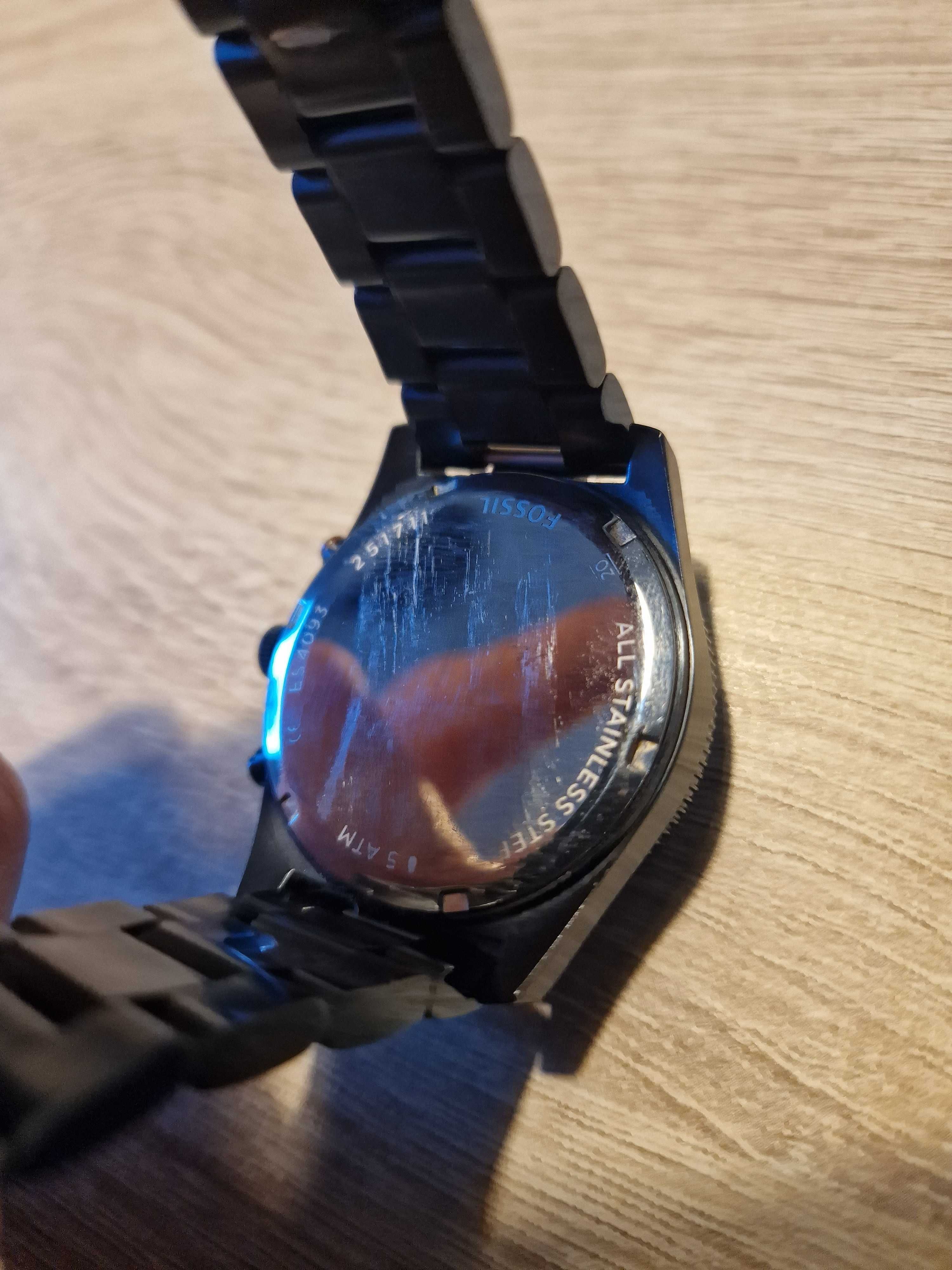 Zegarek damski Fossil granatowy bransoleta datownik