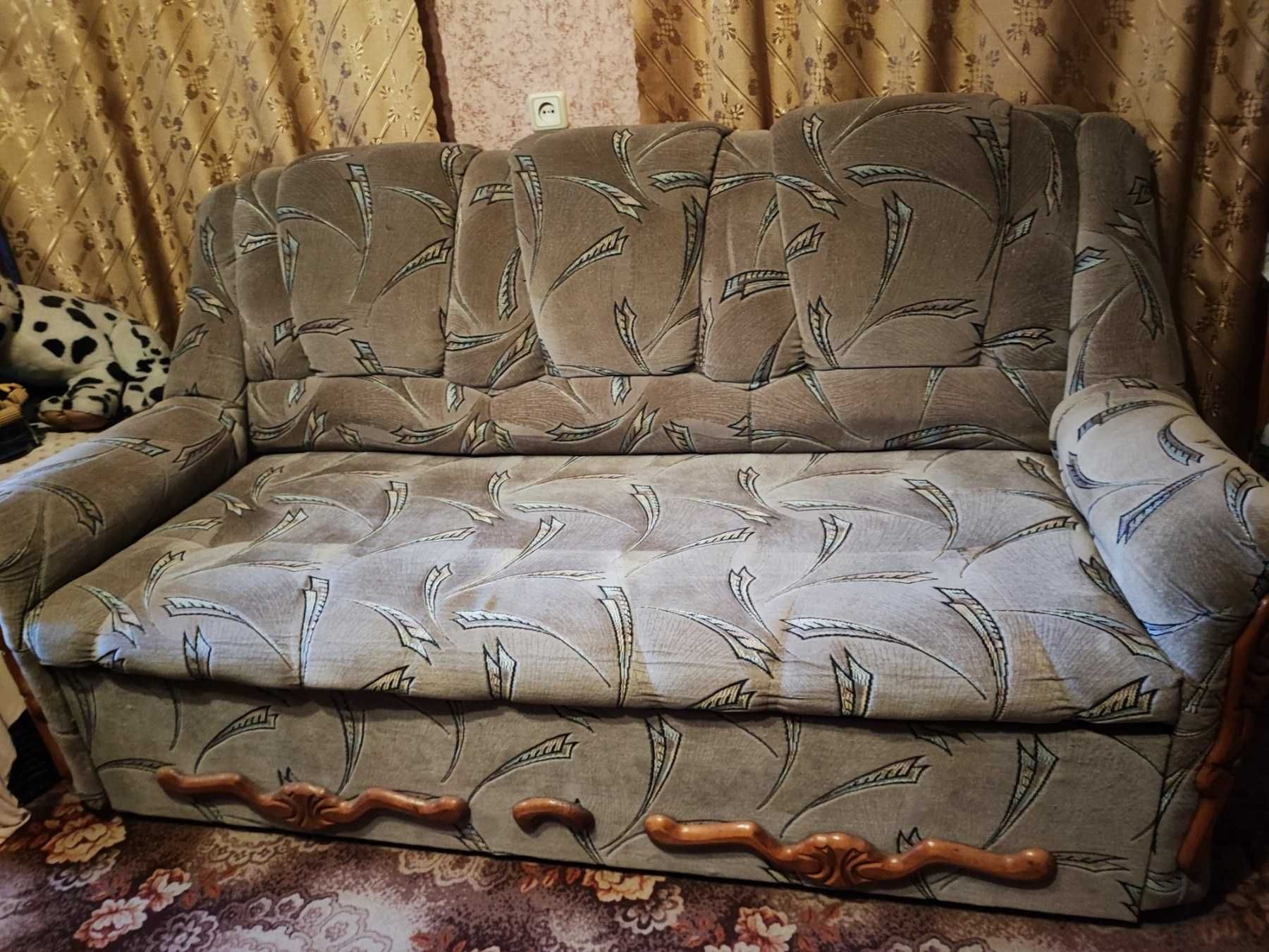 Продам диван б\у