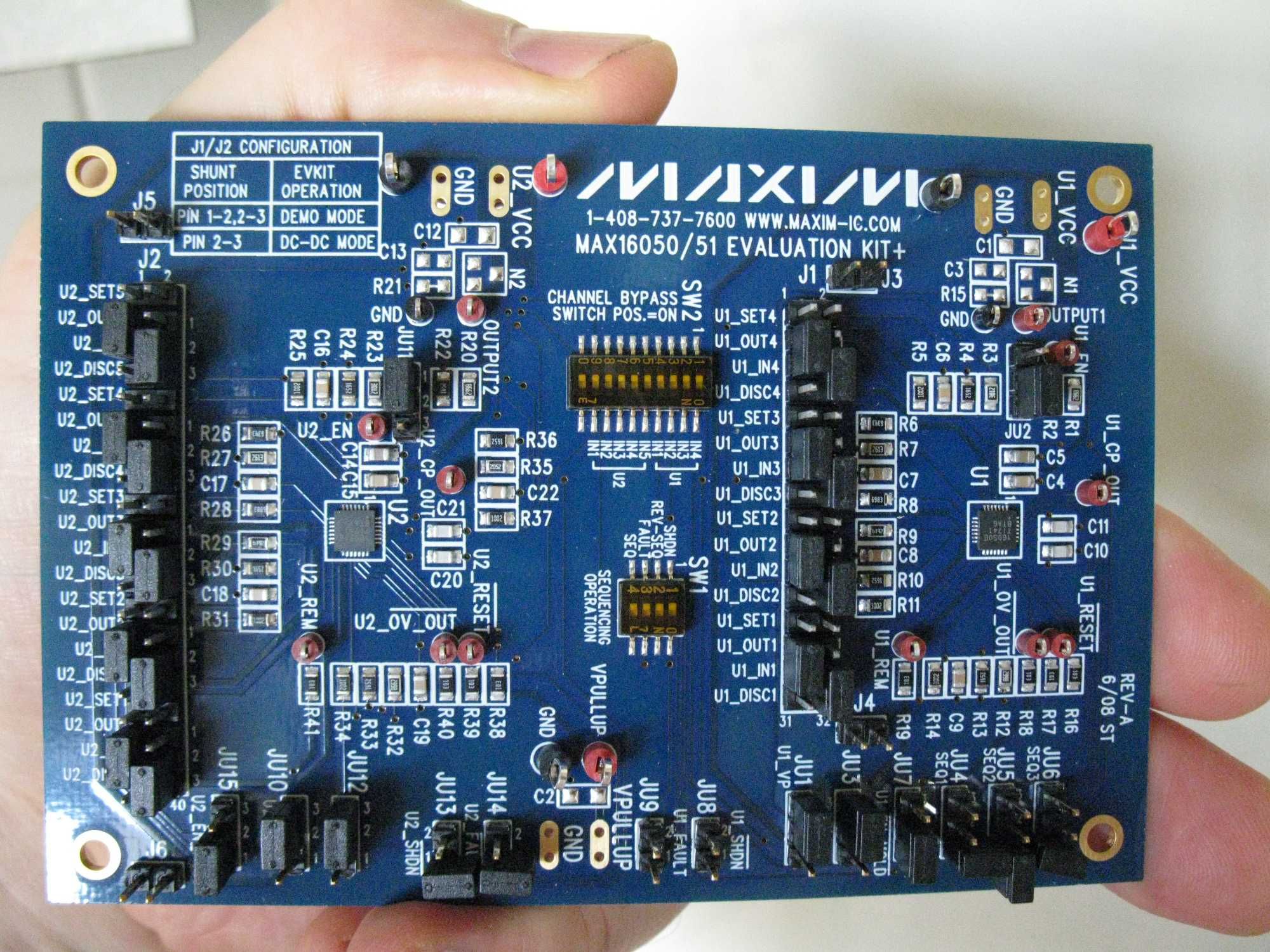 Модуль плата MAX16050/51 EVALUATION KIT+ (MAX16050EVKIT+)