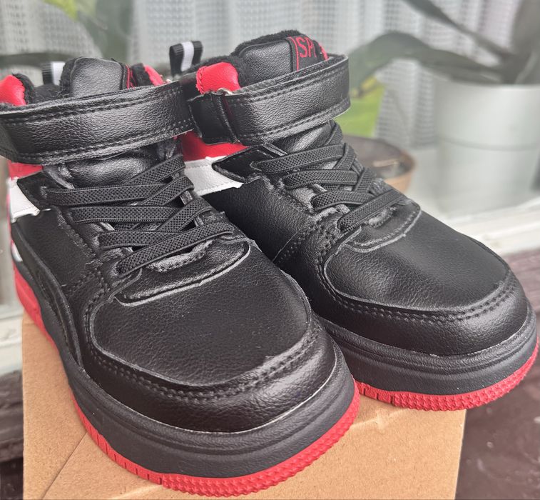 Теплі осінні черевички для хлопчика