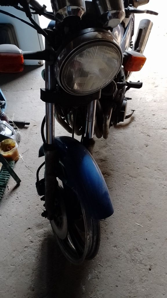 Suzuki GS 500E Yamaha XJ 650