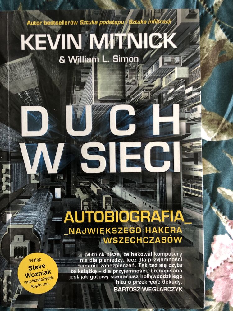 „Duch w sieci” Kevin Mitnick, William L. Simon ,Steve Wozniak