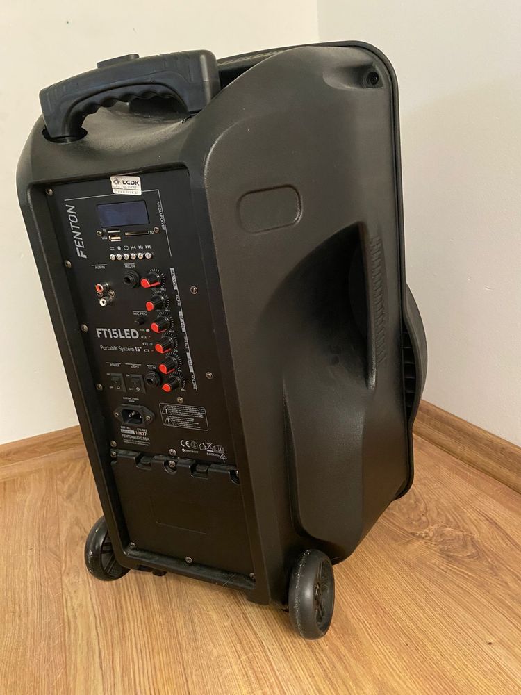 Głośnik, kolumna mobilna z mikrofonem FENTON FT15LED 15” 800W