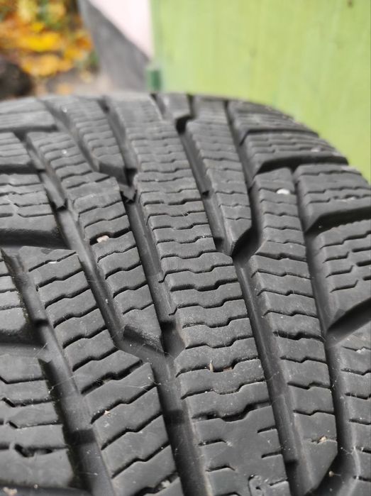 Продам зимові шини Nokian Nordman RS2 205/60 R16 96R XL (4 шт)