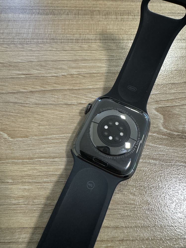 Apple watch series 8 aço inox com ecrã em safira