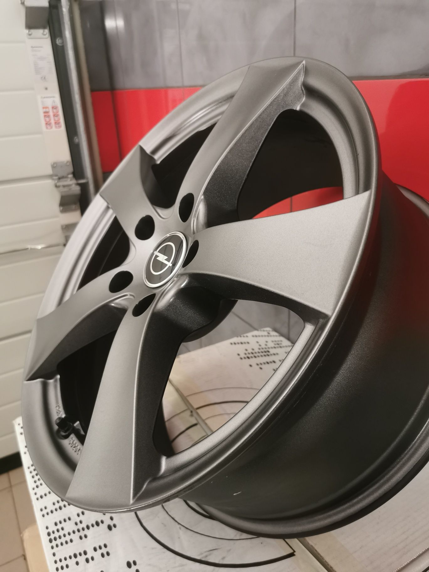 Felgi 18" 5x120 Opel Insignia Vivaro BMW E46 E90 F10 F30 Świdnik