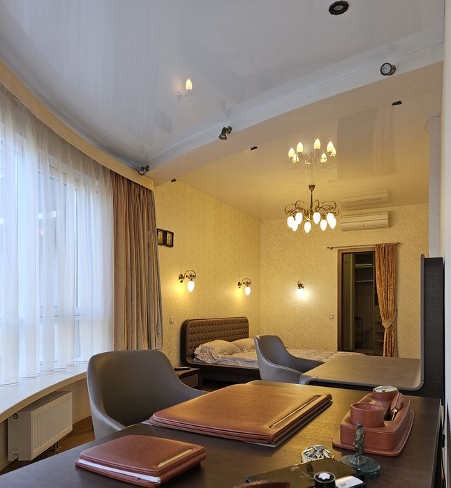 ПРЕСТИЖ ХОЛЛ. ЦЕНТР 4 ком.  210 м.