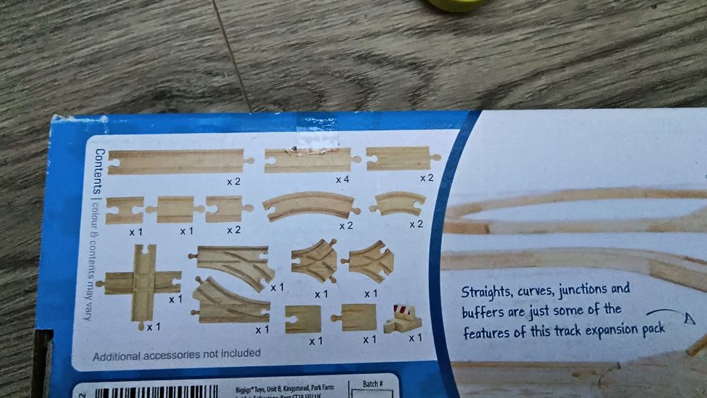 Kolejka drewniana, stacja kolejowa, duży zestaw dla dzieci 3+ (Tomek)