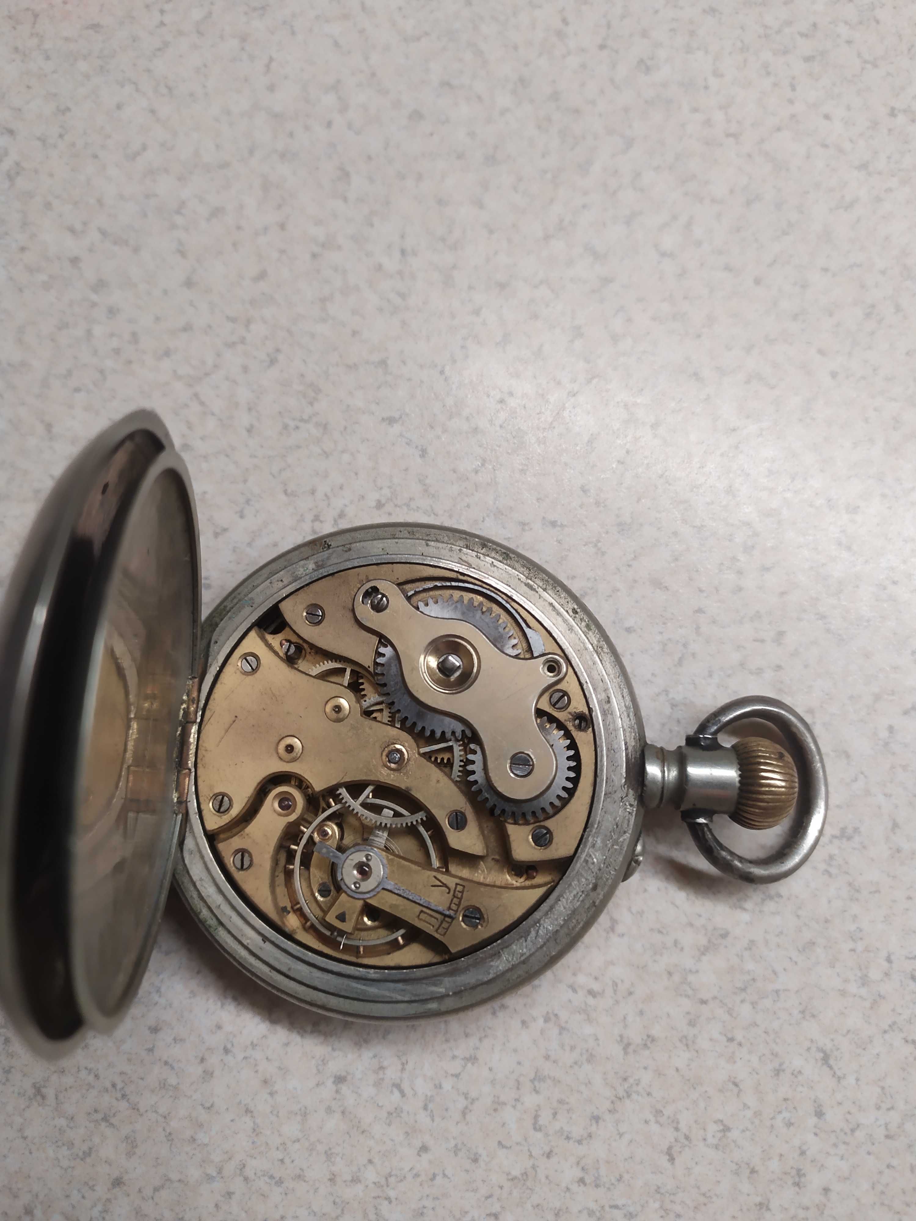 Корманные часы (старинные, серебро)