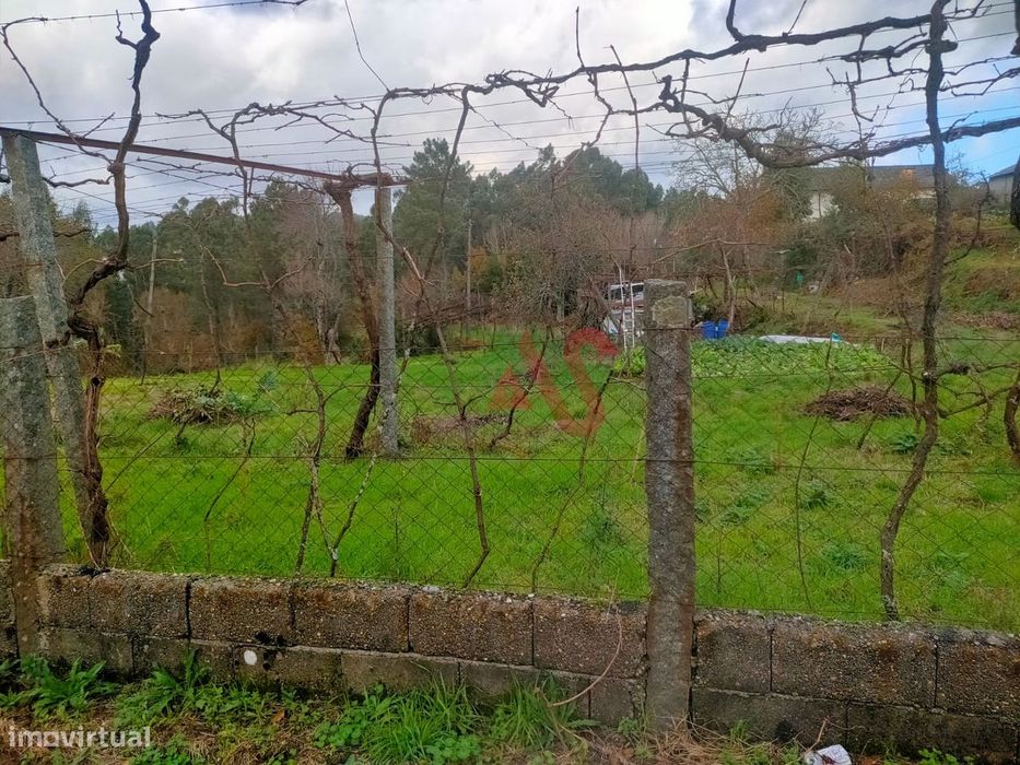 Terreno para construção com 1.960 m² em Regadas, Fafe