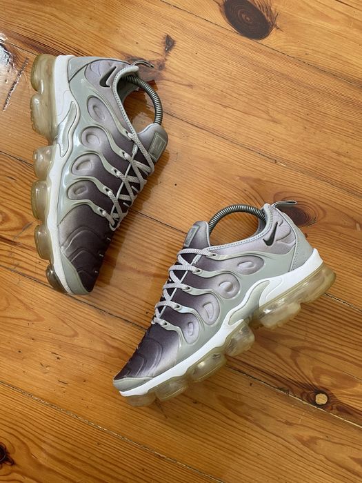 Nike Air VaporMax Plus Silver Gradient спортивные мужские кроссовки 42