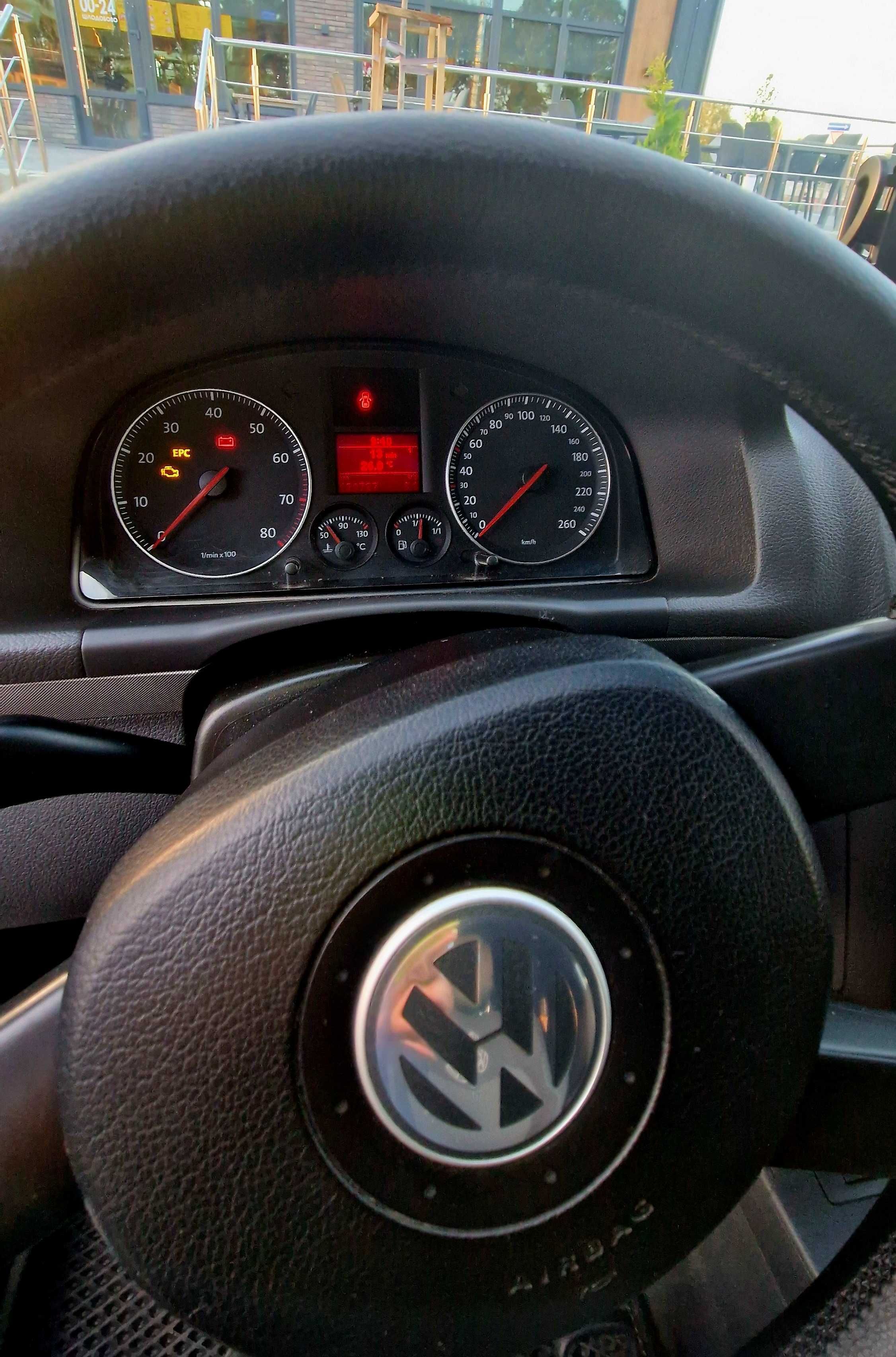 Volkswagen Touran 1T 1.6 FSI