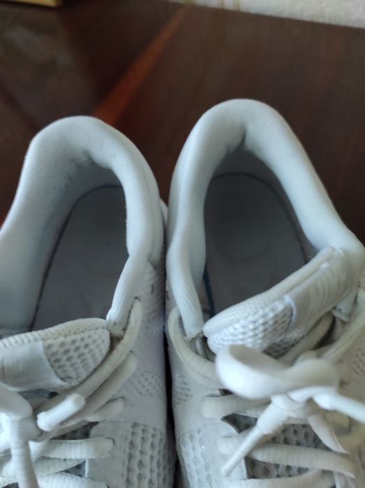 Nike кросівки білі 37 р