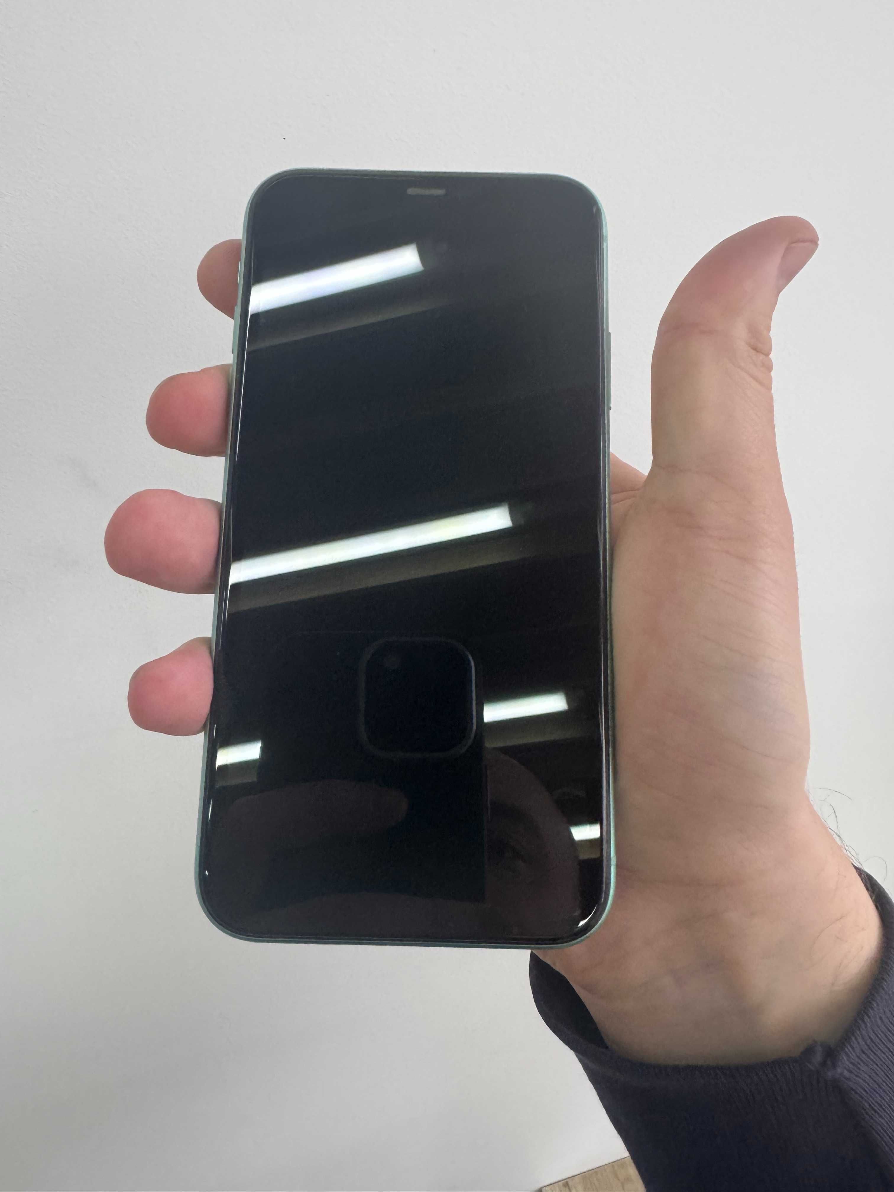 Б/У iPhone 11 64GB Green - Кредит 0%