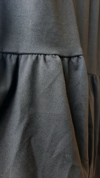 Duża sukienka, szyta w literę A