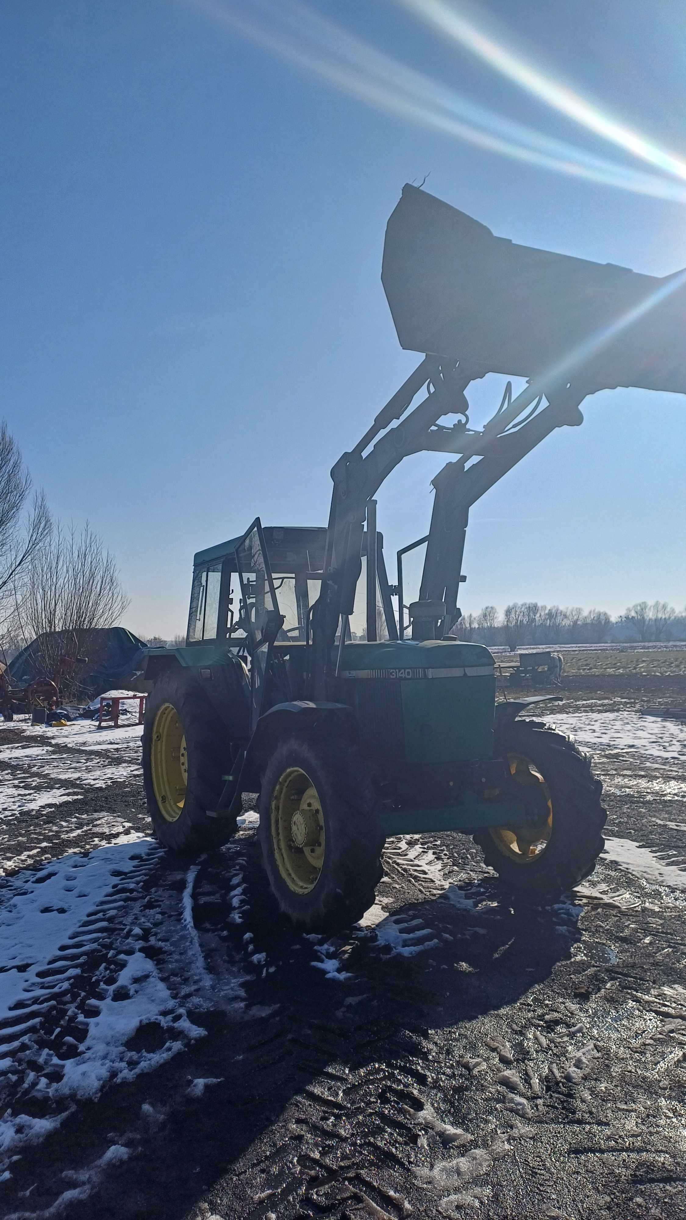 John Deere 3140+TUR+ŁYCHA+Paleciak