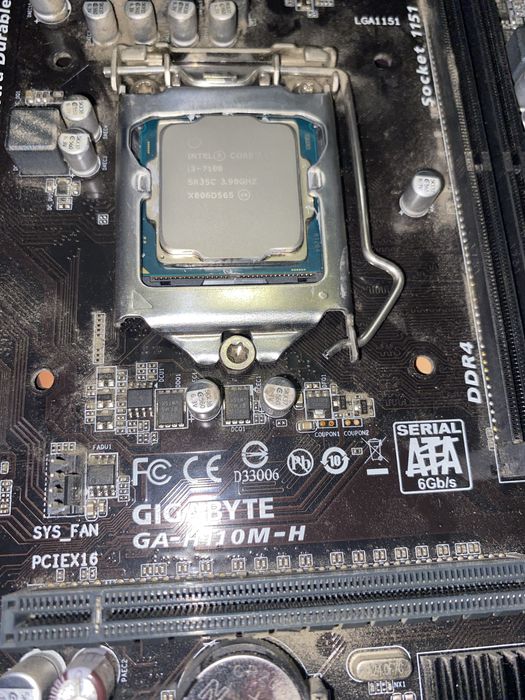 Процесор i3 7100 + материнская плата H110 + кулер