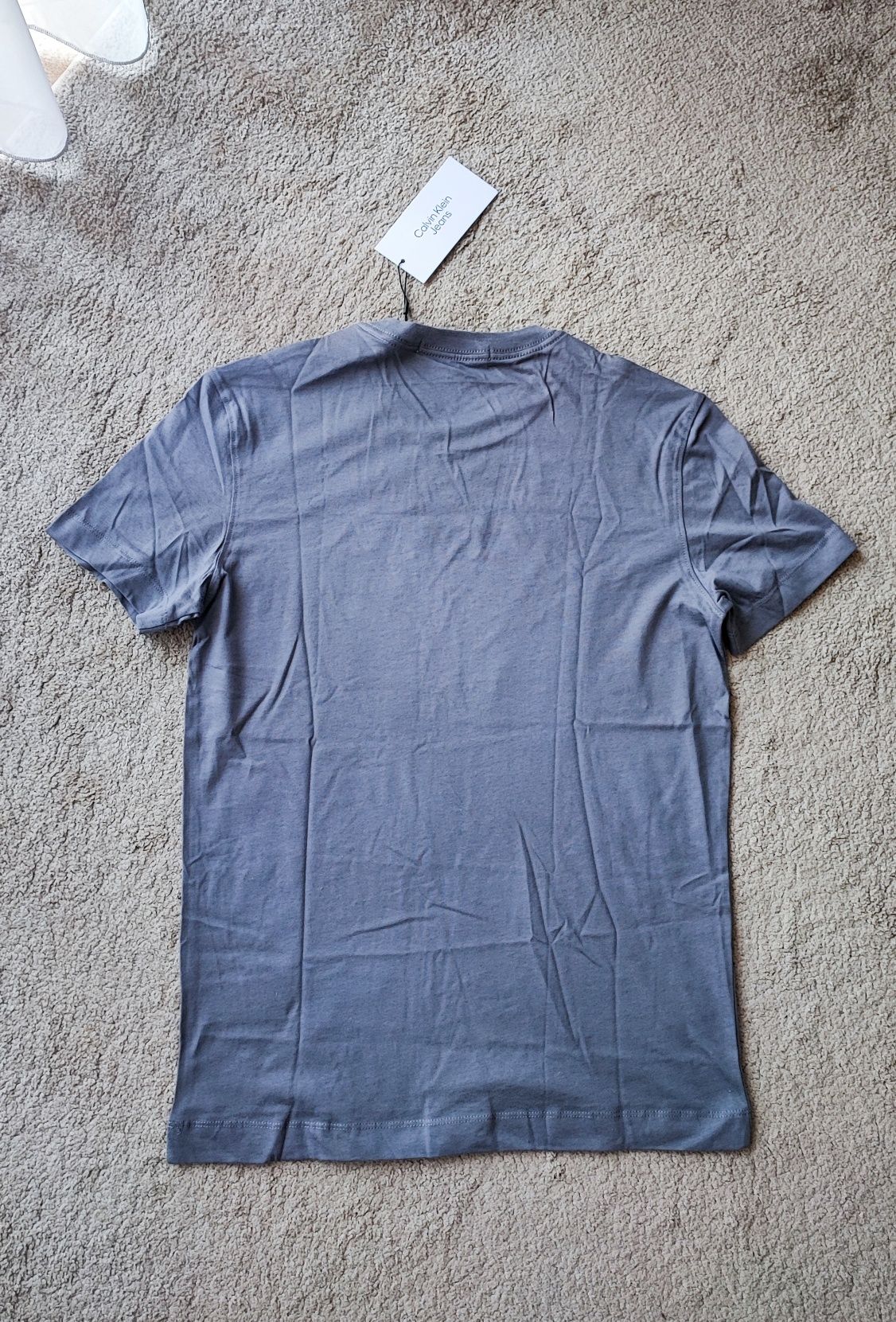 T-shirt Calvin Klein NOVA