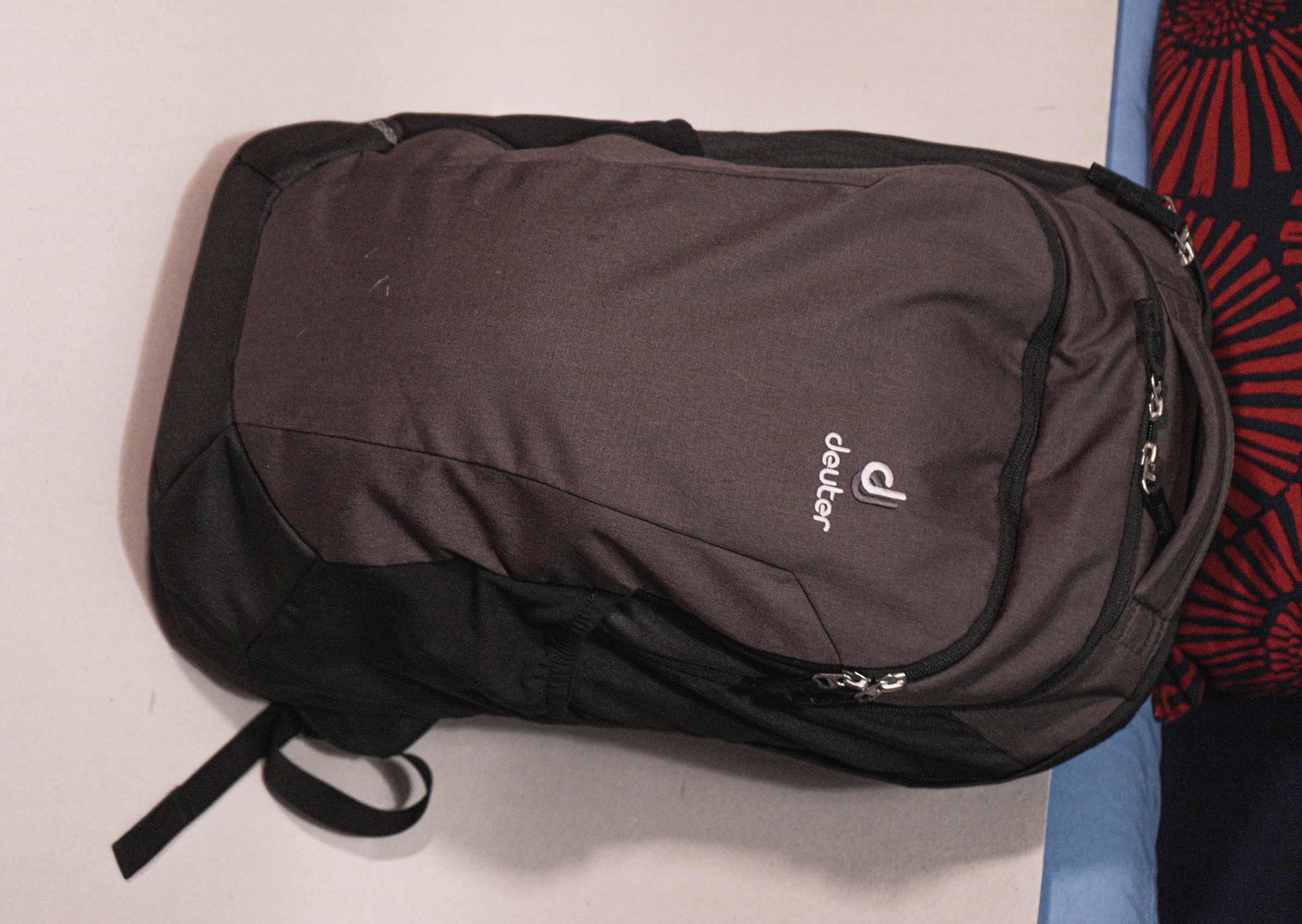 Mochila Deuter Giga 28L – Conforto e Organização para o Dia a Dia!