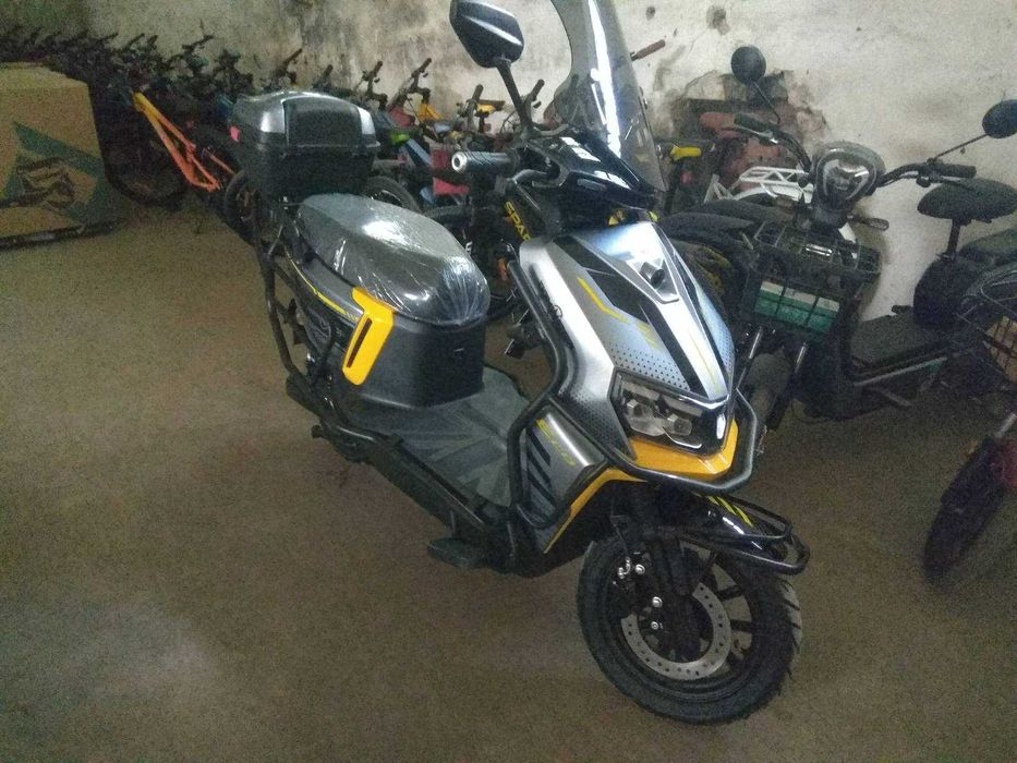 Електроскутер Спарк 400 ват