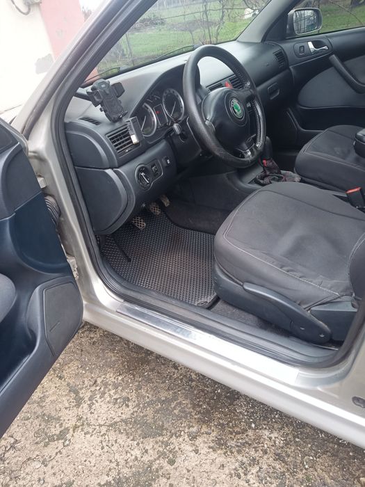 Продам SKODA OCTAVIA TOUR  – Надійний та економний!