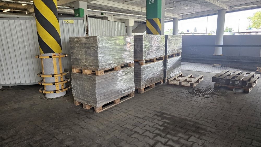 NOWA CENA 20 zł/m2 Kostka brukowa cegiełka, behaton