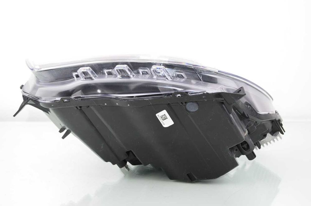 VOLVO XC40 MID LED lewa lampa przednia